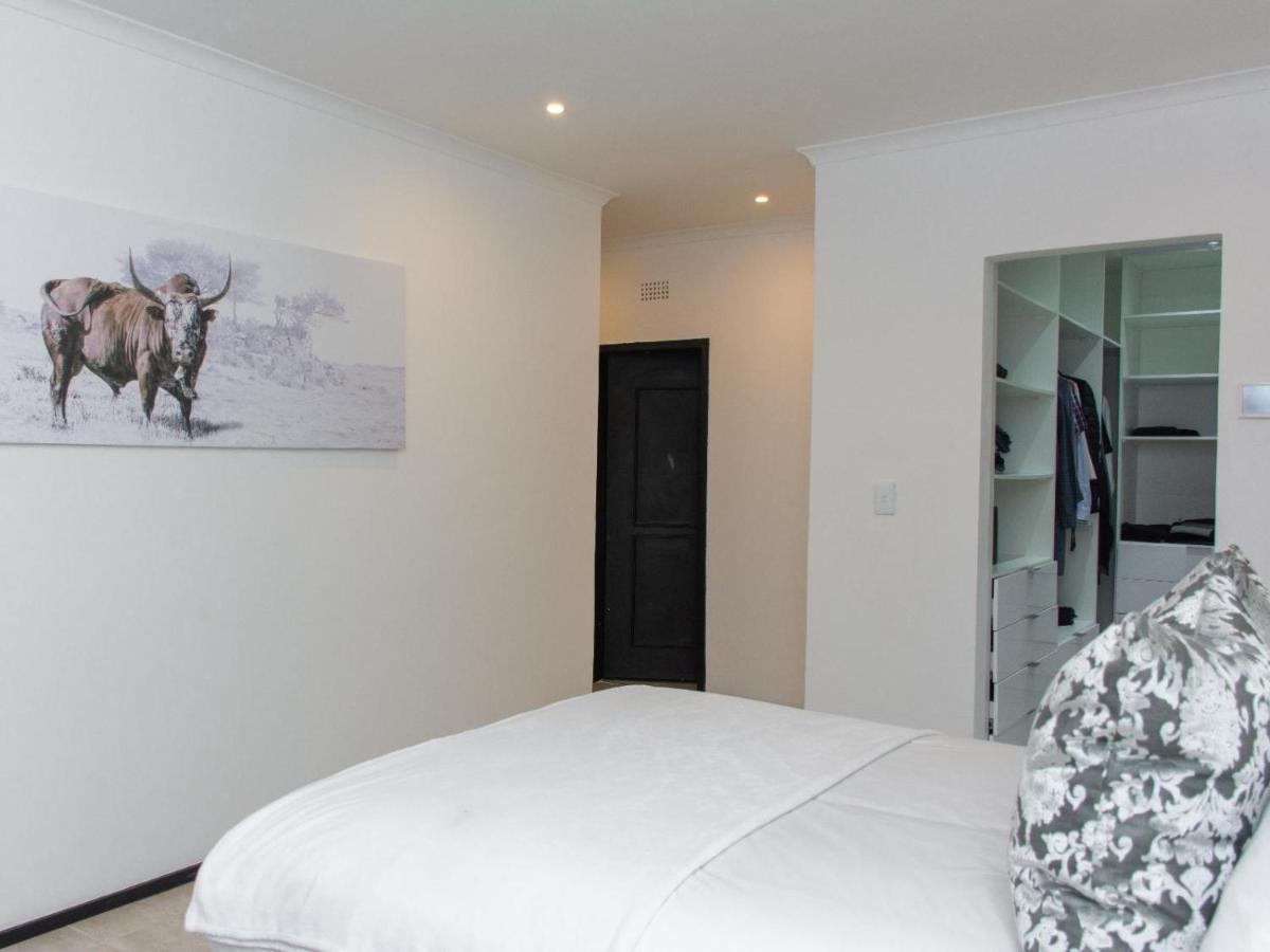 Zwelakho Furnished Apartments The Cube Johannesburg Exteriér fotografie