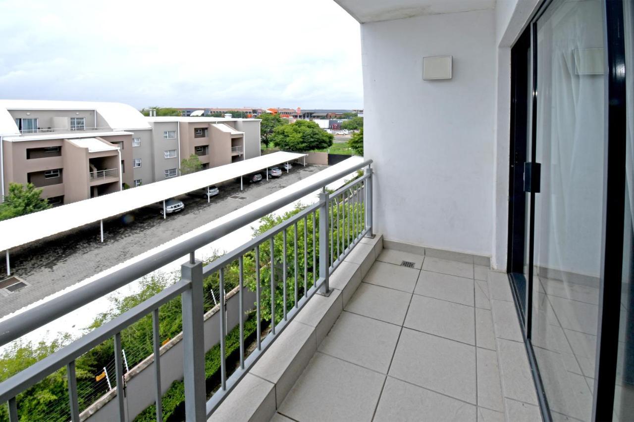 Zwelakho Furnished Apartments The Cube Johannesburg Exteriér fotografie