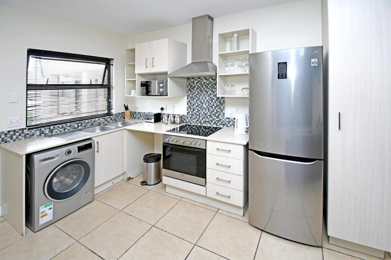 Zwelakho Furnished Apartments The Cube Johannesburg Exteriér fotografie