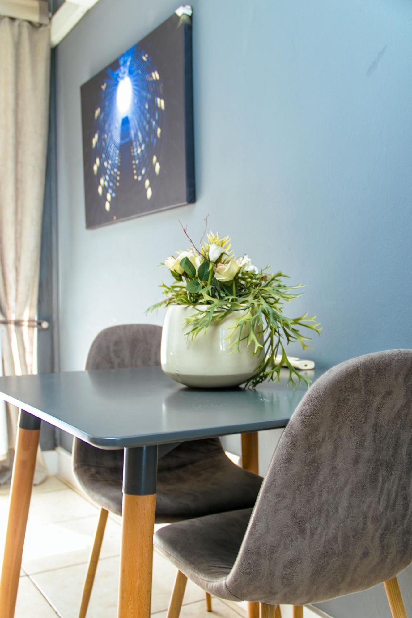 Zwelakho Furnished Apartments The Cube Johannesburg Exteriér fotografie