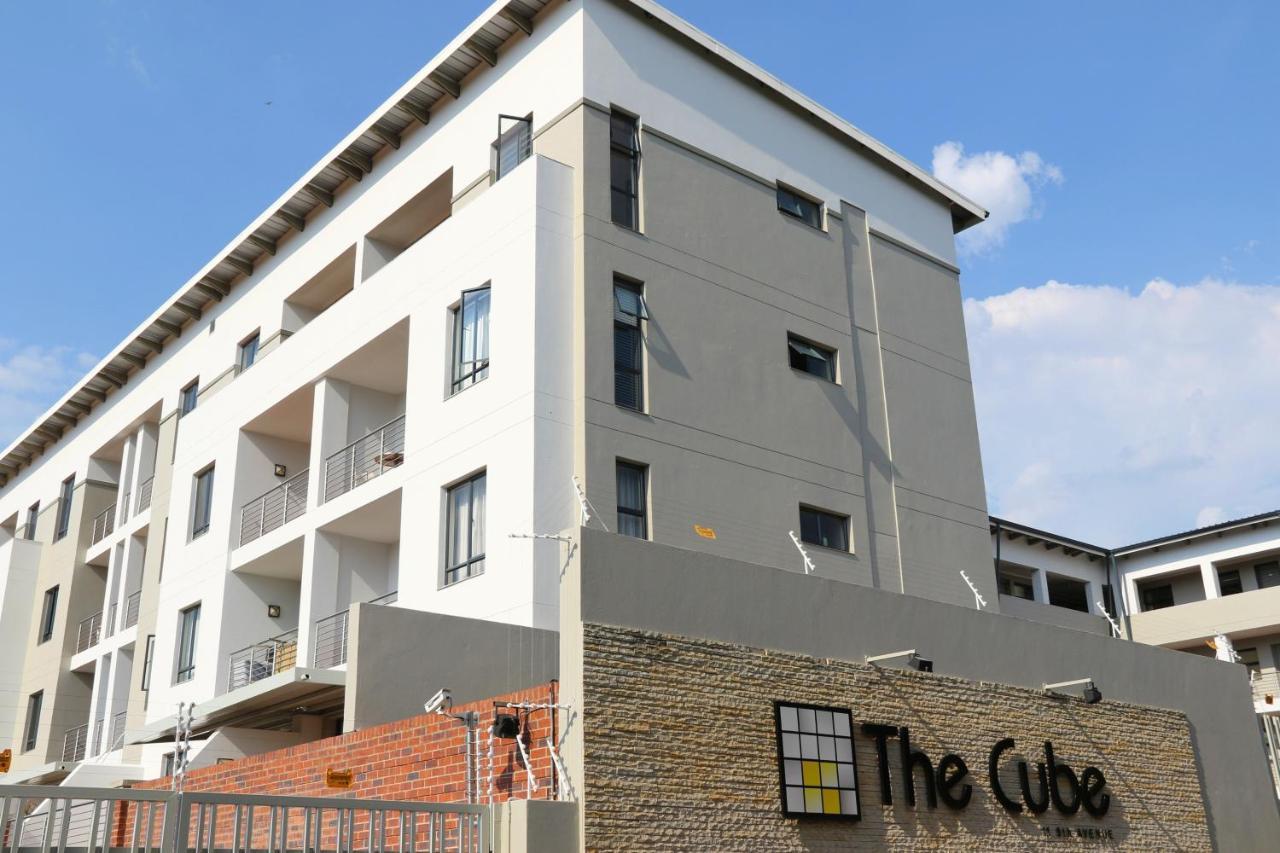 Zwelakho Furnished Apartments The Cube Johannesburg Exteriér fotografie